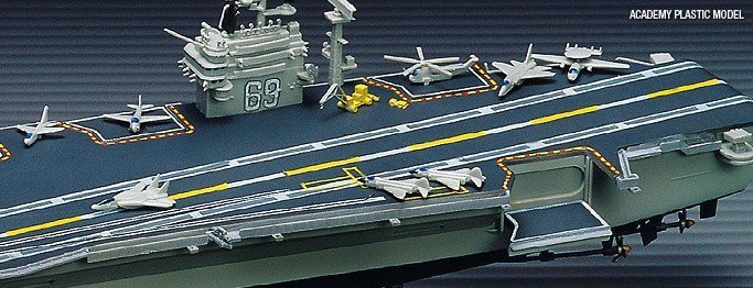 Academy 1/800 CVN-69 U.S.S Eisenhower Aircraft Carrier Plastic model kit #14212