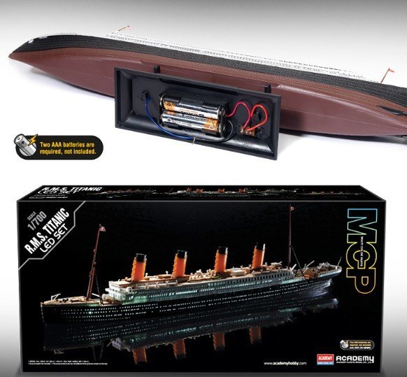 Academy 1/700 R.M.S TITANIC LED SET Hobby Plastic Model Kit #14220 