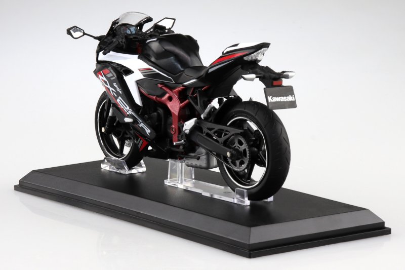 小物 .ssss Aoshima 10970 - 1/12 Kawasaki Ninja ZX-25R Metallic Spark