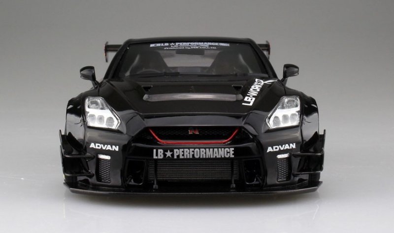 Aoshima 05592 - 1/24 LB Works R35 GT-R Type 2 Ver.2 Liberty Walk No.13