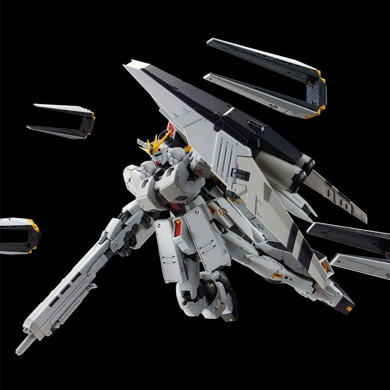 Bandai 5060912 - RG 1/144 RX-93 Nu Gundam HWS Model Kit