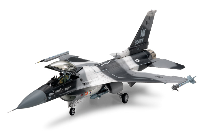 Tamiya 61106 1/48 Scale Model USAF F-16C/N Aggressor/Adversary