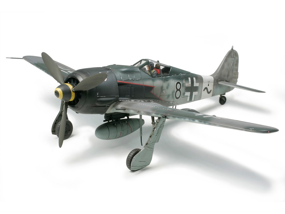 Tamiya 61095 1/48 Model Fighter Aircraft Kit Luftwaffe Focke-Wulf