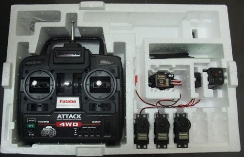フタバ ATTACK 4WD T4VWD 送信機 受信機（AM 27MHz） Futaba Attack 4VWD 4-Channel AM 27MHZ/ R124H/ 3xS3003