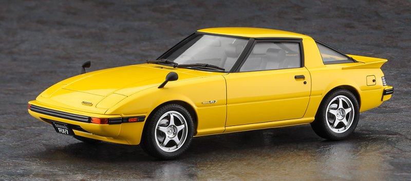 Hasegawa 20798 1/24 Scale Model Car Kit Mazda Savanna RX-7 SA22C w