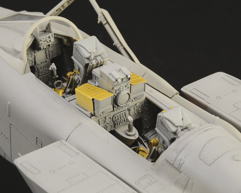 ITALERI IT2513 TORNADO GR.4 KIT 1:32