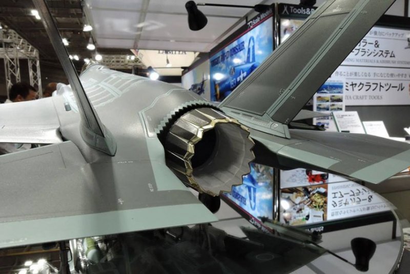 Tamiya 25414 1 32 F 35A Lightning II With JASDF Markings Italeri 2506 tamiya-25414-1-32-f-35a-lightning-ii-with-jasdf-markings-italeri-2506