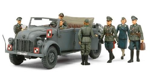 Tamiya 25149 - 1/35 German Steyr 1500A w/7 Figures - Kommandeurwagen HQ Staff Set
