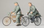 Tamiya 35240 - 1/35 German Soldiers with Bicycles