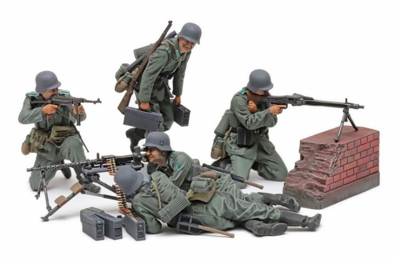 Tamiya 35386 - 1/35 WWII German Machine Gun Troops Team Set