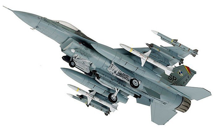 Tamiya 60788 - 1/72 Lockheed Martin F-16CJ Block 50 Fighting