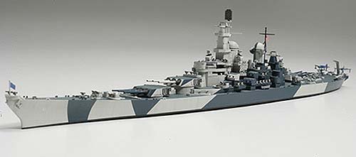 Tamiya 31616 - 1/700 U.S. Battleship Iowa