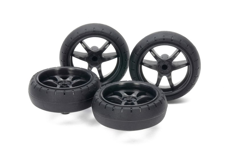 Tamiya 15546 - Jr 31mm Large Diameter Low-Friction Archer Tires w/V-Spoke Carbon Wheels