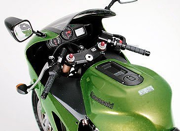 Tamiya 14084 1/12 Mô Hình Xe Moto Kawasaki Ninja ZX-12R