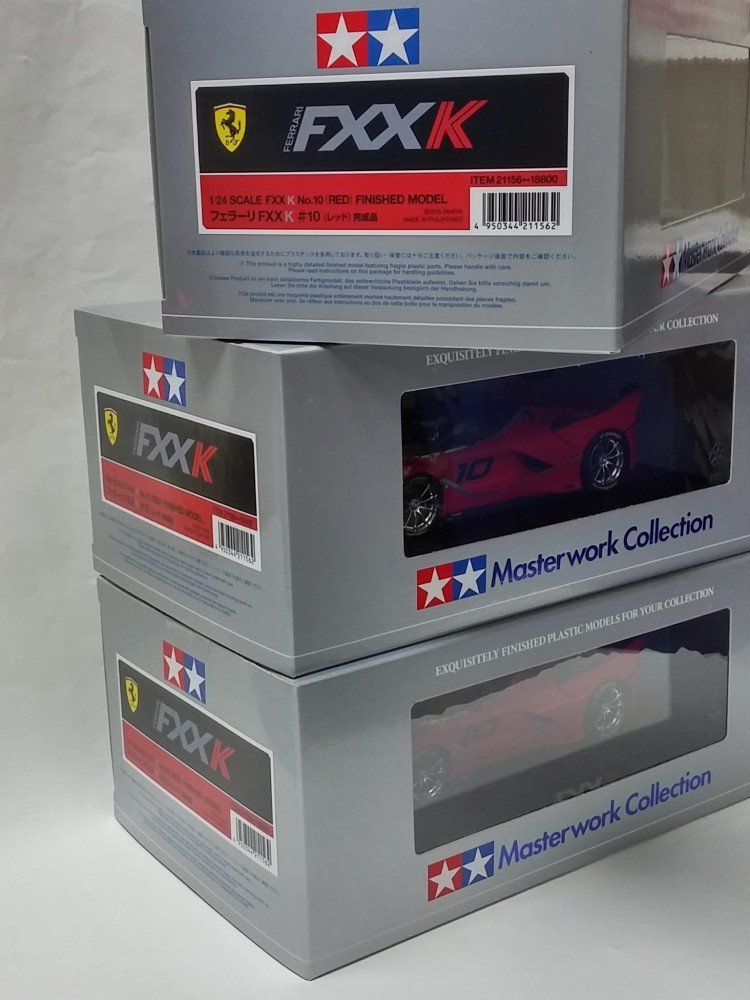 Tamiya 21156 - 1/24 FXX K No.10 (Red) (Finish Model)