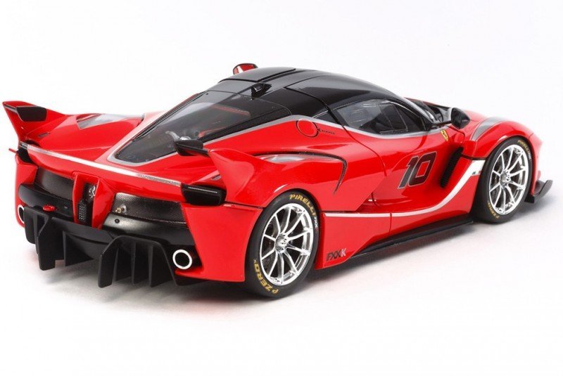 新品　タミヤ FXX プラモデル 1/24 赤 61Uc9Bu+q2L._UF350,350_QL50_.jpg