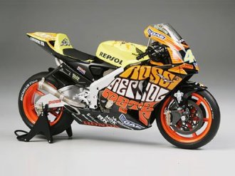 Tamiya 21019 - 1/12 Honda RC211V 2003 Valencia finished V5