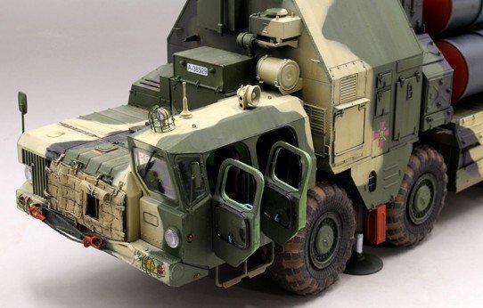 Trumpeter 1/35 48N6E OF 5P85S TEL S-300PMU SA-10 Grumble - Kit Maquette