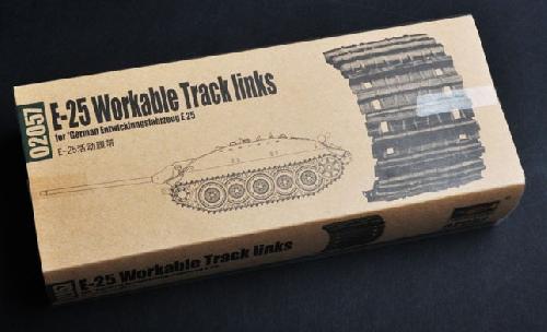Trumpeter 02057 - 1/35 E-25 Workable Track links